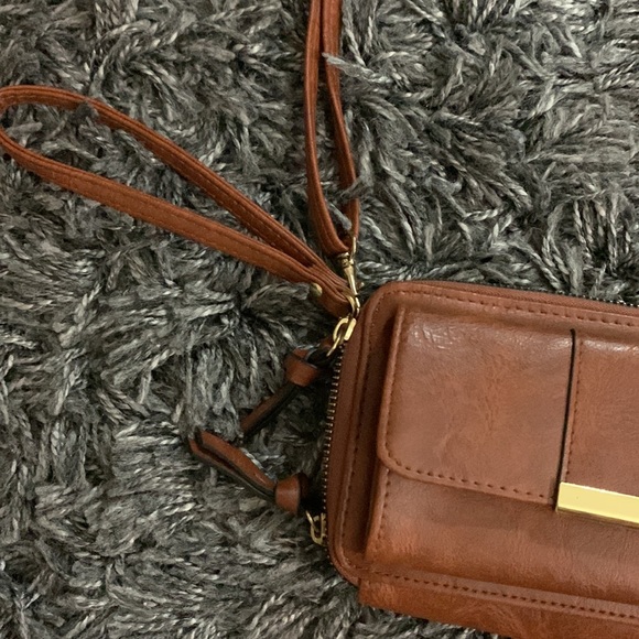 Never worn wallet on strap, - Picture 3 of 7